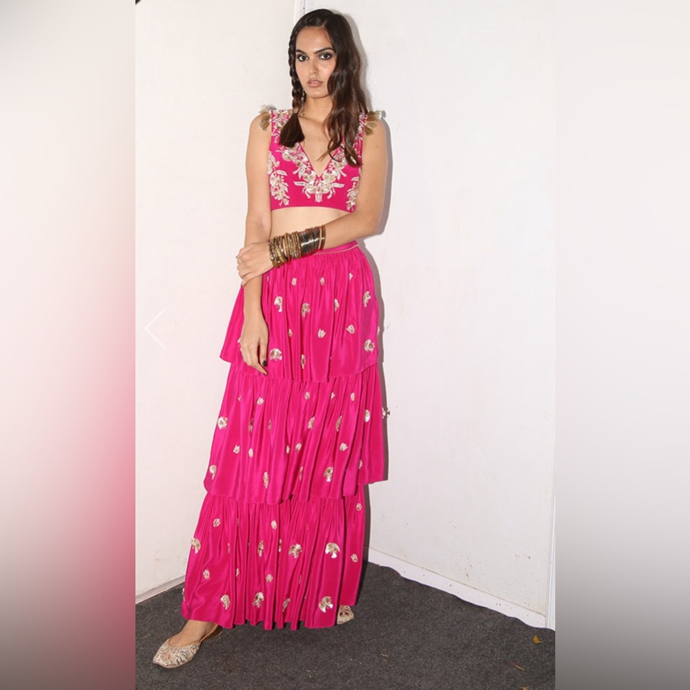 Payal Singhal Lengha